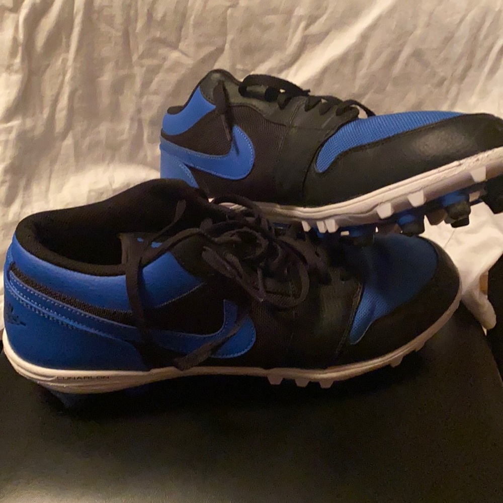 Air Jordan 1 low football cleat